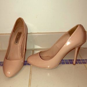 Steve Madden Blush Pink Heels, size 6